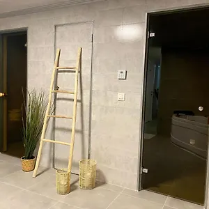  Appartement Superbe Pres De Avec Prive België